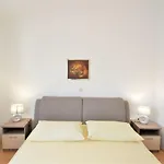 Denise-2 By Interhome