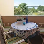 Denise-2 By Interhome