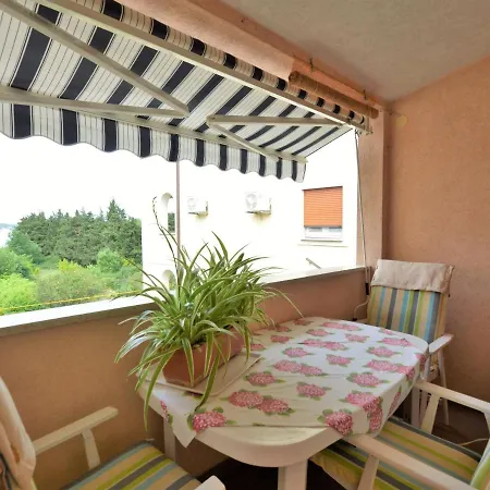 Apartament Denise By Interhome